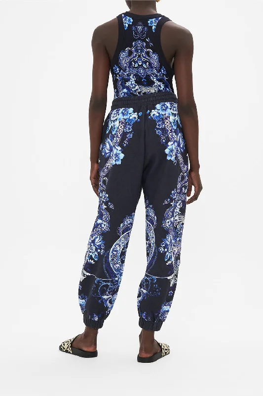 00027517-jersey-track-pant-delft-dynasty