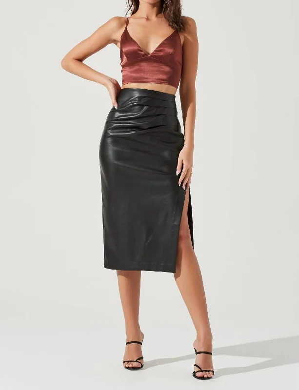 Melody Faux Leather Skirt In Black