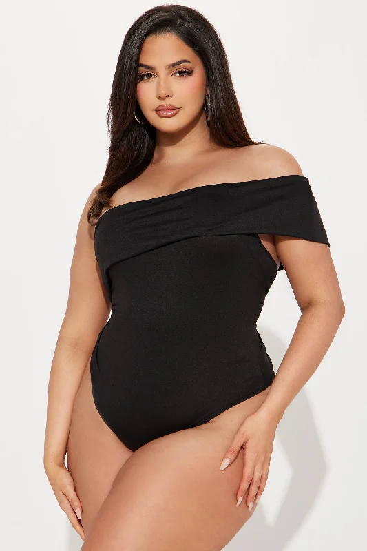 kendall-off-shoulder-bodysuit-black