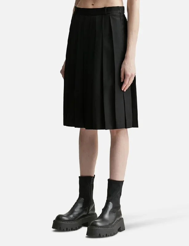 knife-pleated-mid-skirt