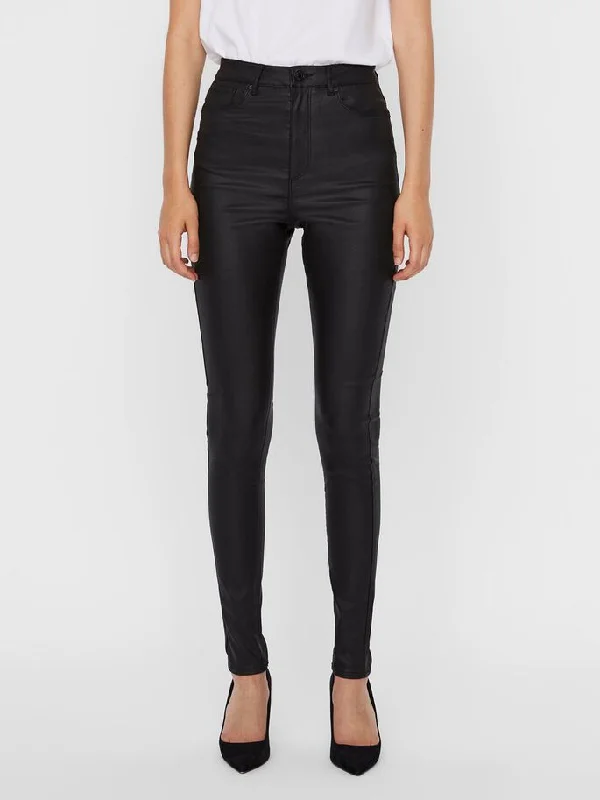 loa-black-high-waisted-coated-jeans