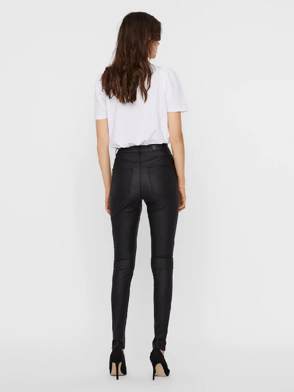 loa-black-high-waisted-coated-jeans