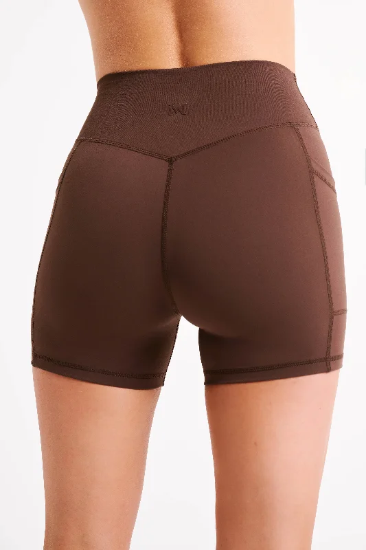 martina-bike-shorts-with-pocket-dark-chocolate