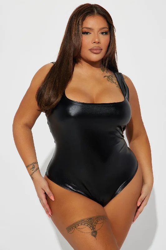 model-status-metallic-bodysuit-black