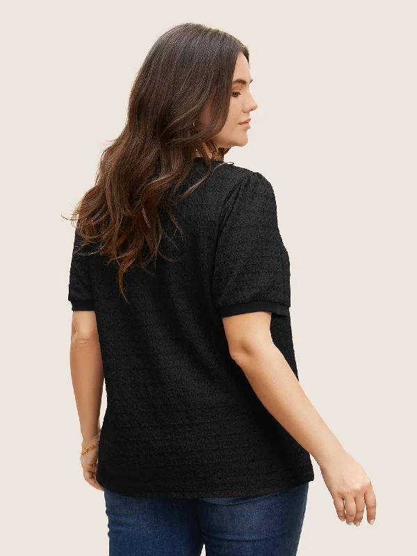 solid-textured-round-neck-t-shirt