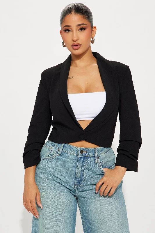 Taking Care Of Business Cropped Blazer - Black