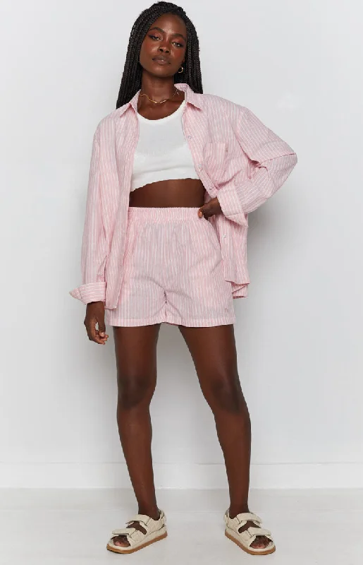 the-sarah-shorts-pink-pinstripe